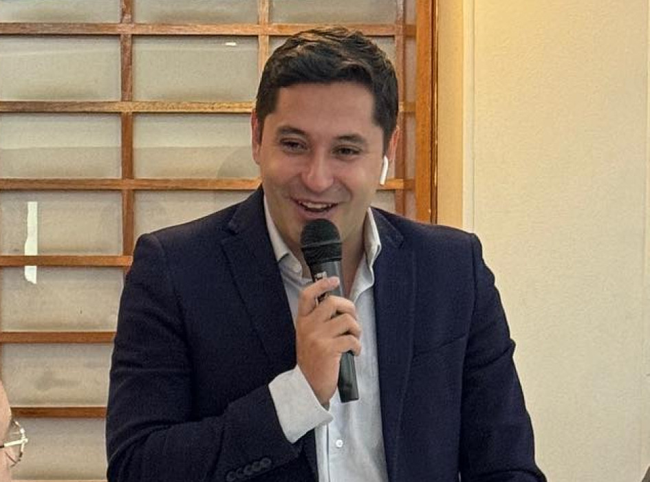 Ómar Andrés Reina asegura que las amenazas provienen de perfiles falsos, motivados por viudas del poder.