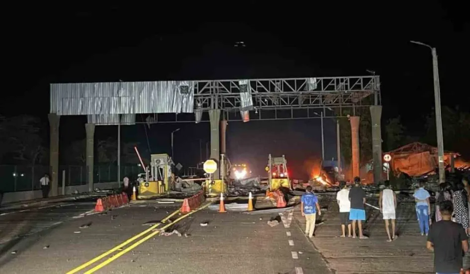 El peaje atacado está ubicado en el kilómetro 41 de la carretera entre Riohacha.
