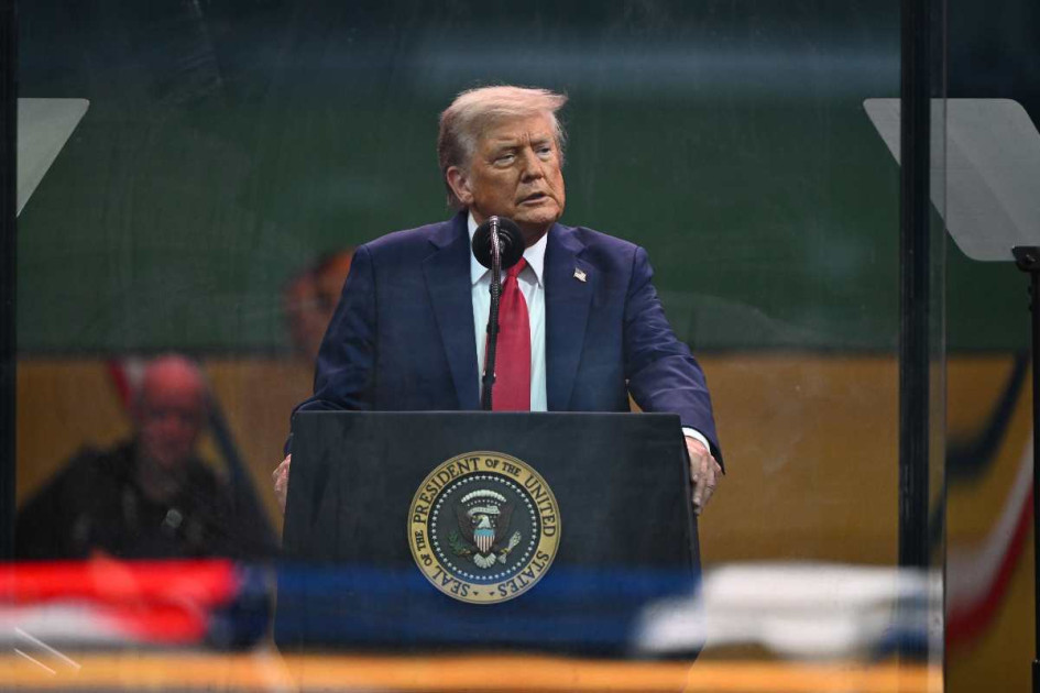 El presidente estadounidense, Donald Trump, habla durante el desfile del 250.º aniversario del Ejército estadounidense en Washington, D. C.