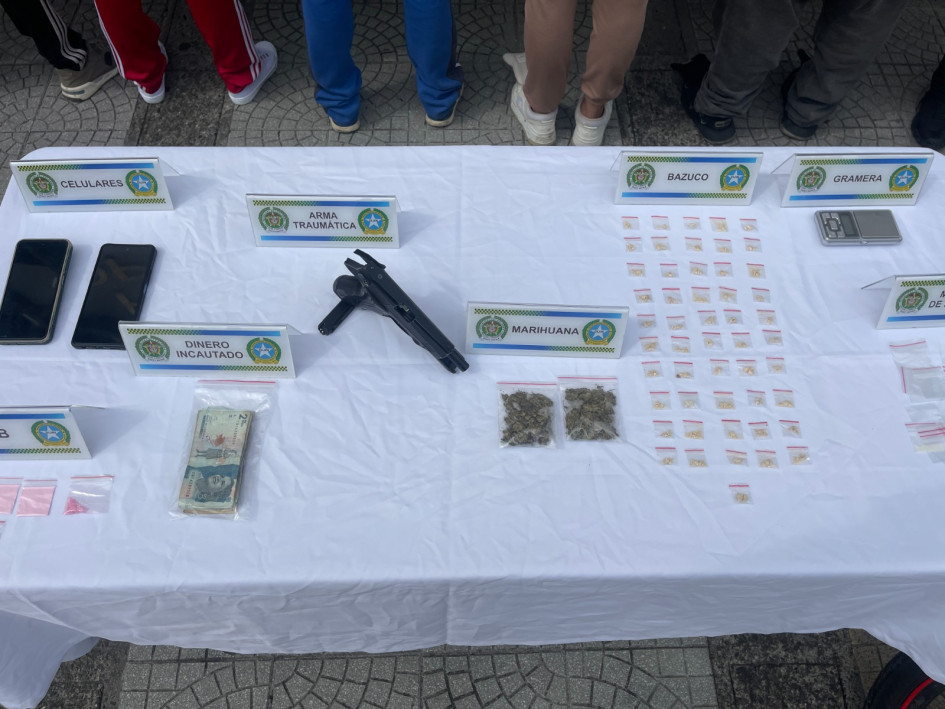 Parte de lo incautado.