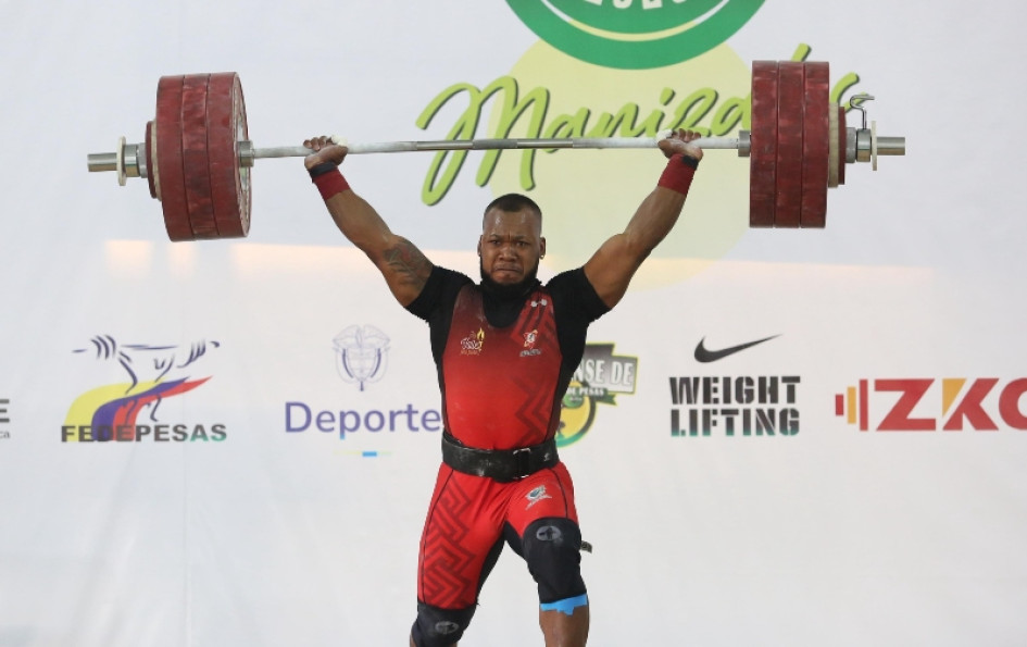 Jeison López López, Gokú, en el Campeonato Nacional de Pesas de Manizales.