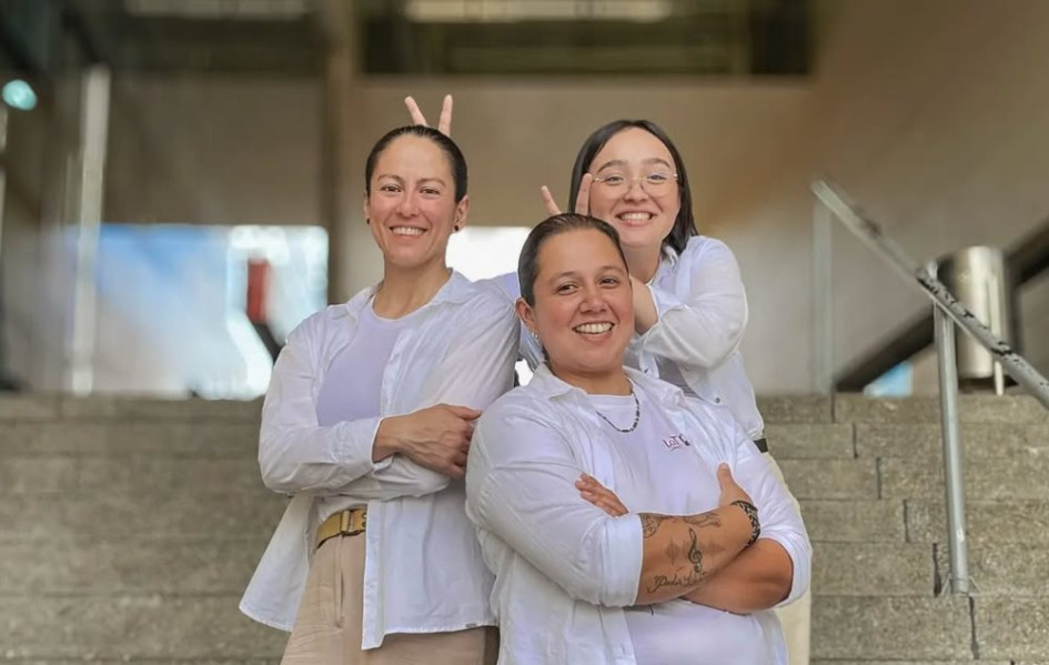 De izquierda a derecha Elizabeth Castañeda, Lina Brito y Laura Vargas. Las apreciaciones del jurado del Festival de Música Andina Mono Núñez fueron positivas y no les hicieron ninguna corrección, según Lina Brito. 