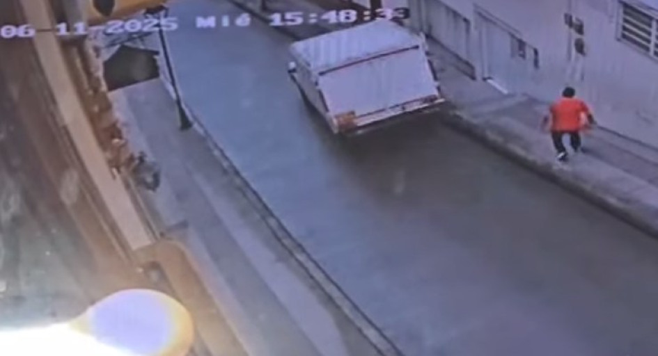 El carro descendió sin control por una pendiente.