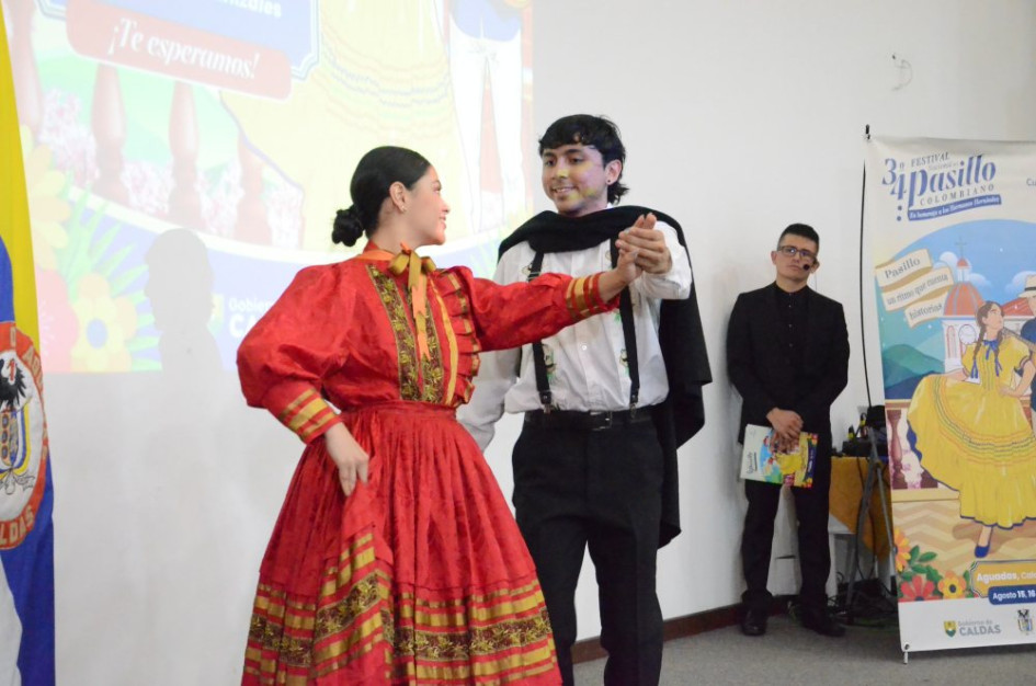 Foto | Freddy Arango | LA PATRIA   Las presentaciones de baile de pasillo en el lanzamiento del festival demostraron lo que se espera ver durante el Concurso Nacional de Coreografía. 