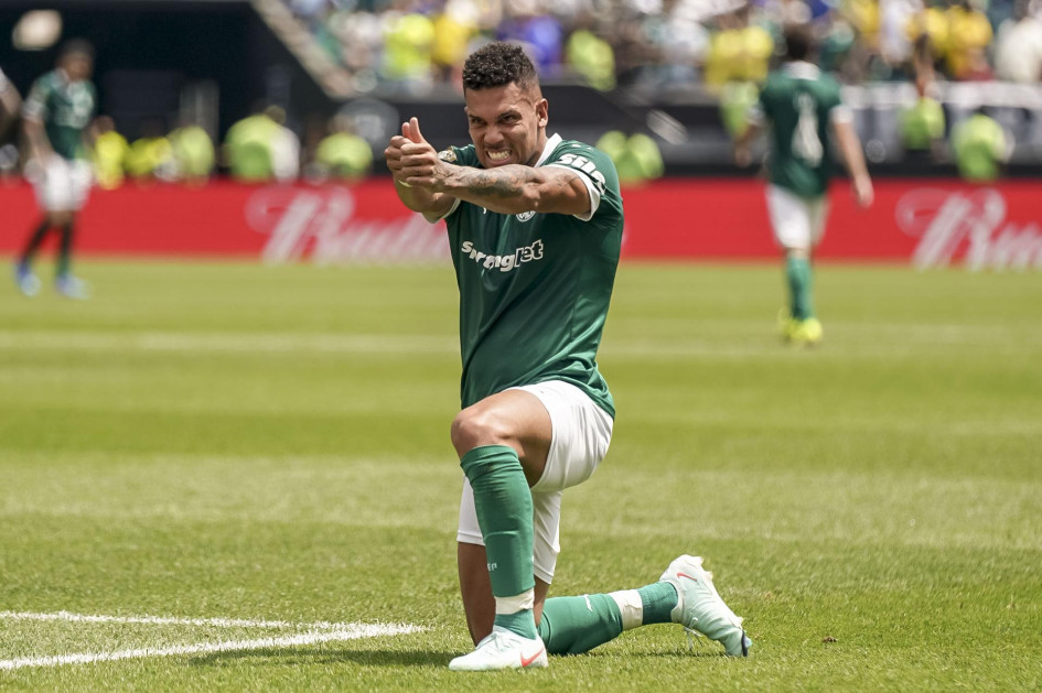 Paulinho de Palmeiras celebra al marcar el gol 1-0 durante el partido de la Copa Mundial de Clubes de la FIFA 2025 ante Botafogo en Filadelfia, Pensilvania, EE. UU., este 28 de junio del 2025.