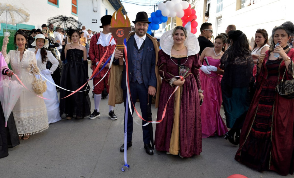 La Alcaldía de Salamina fue la anfitriona en el desfile de comparsas por los 200 años que este domingo cumplió el municipio.