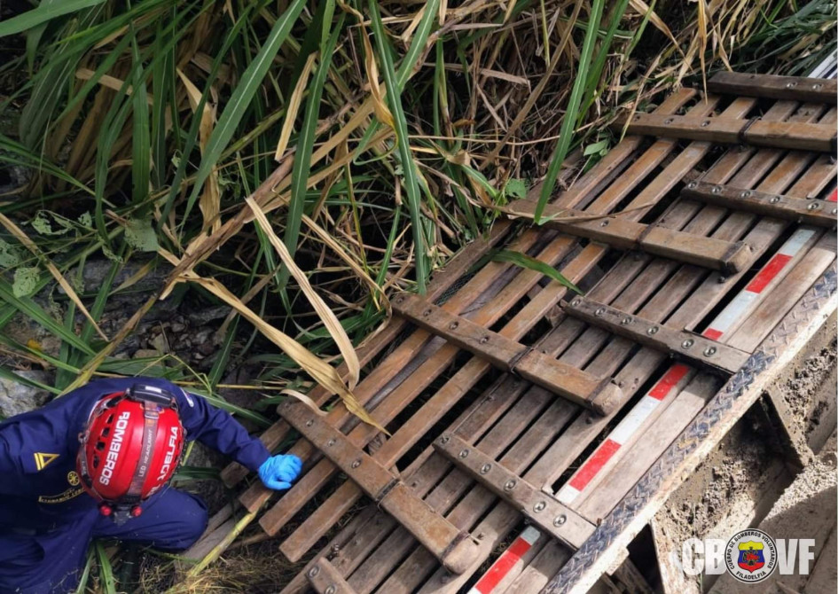 Accidente atendido por Bomberos Filadelfia.