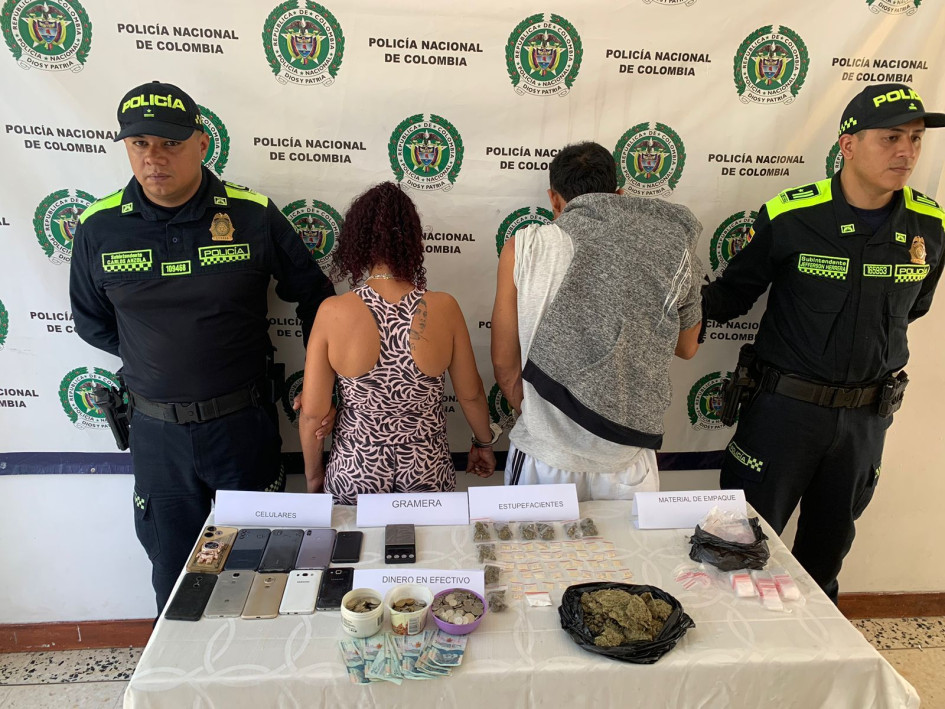 Estos individuos presuntamente dinamizaban el tráfico de sustancias ilícitas en los barrios San Lorenzo y Renán Barco, generando preocupación y malestar entre los residentes.