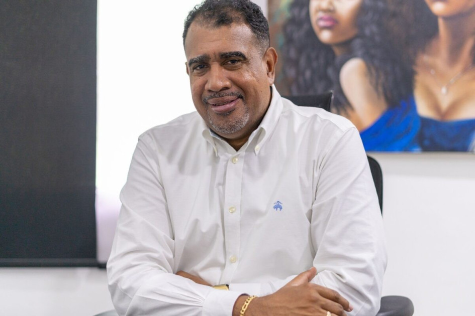 Arnold Rincón López, secuestrado hace dos meses en el Chocó, fue dejado en libertad este domingo, informaron fuentes oficiales.