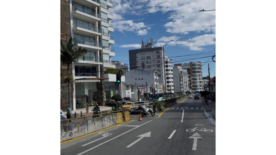  Av. Santander, giro hacia la calle 70A.