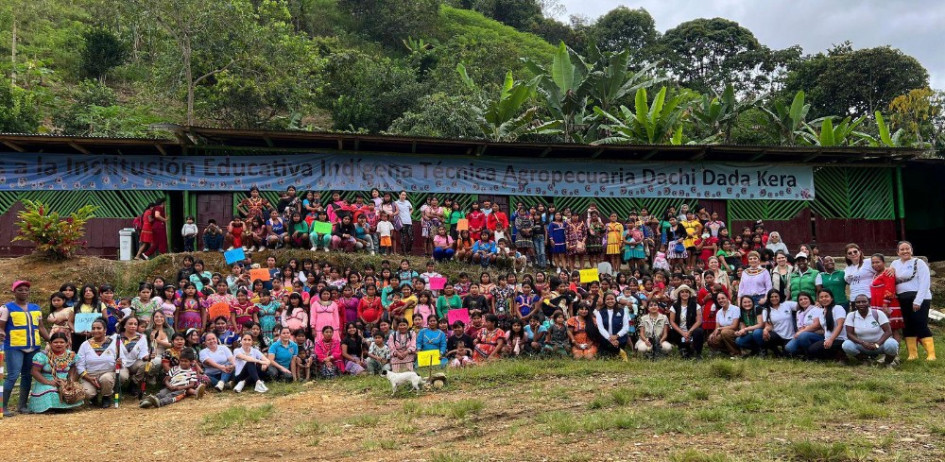 15 comunidades indígenas se reunieron en Pueblo Rico para conformar una junta y guardia indígena femenina para protegerse de las violencias en sus territorios 