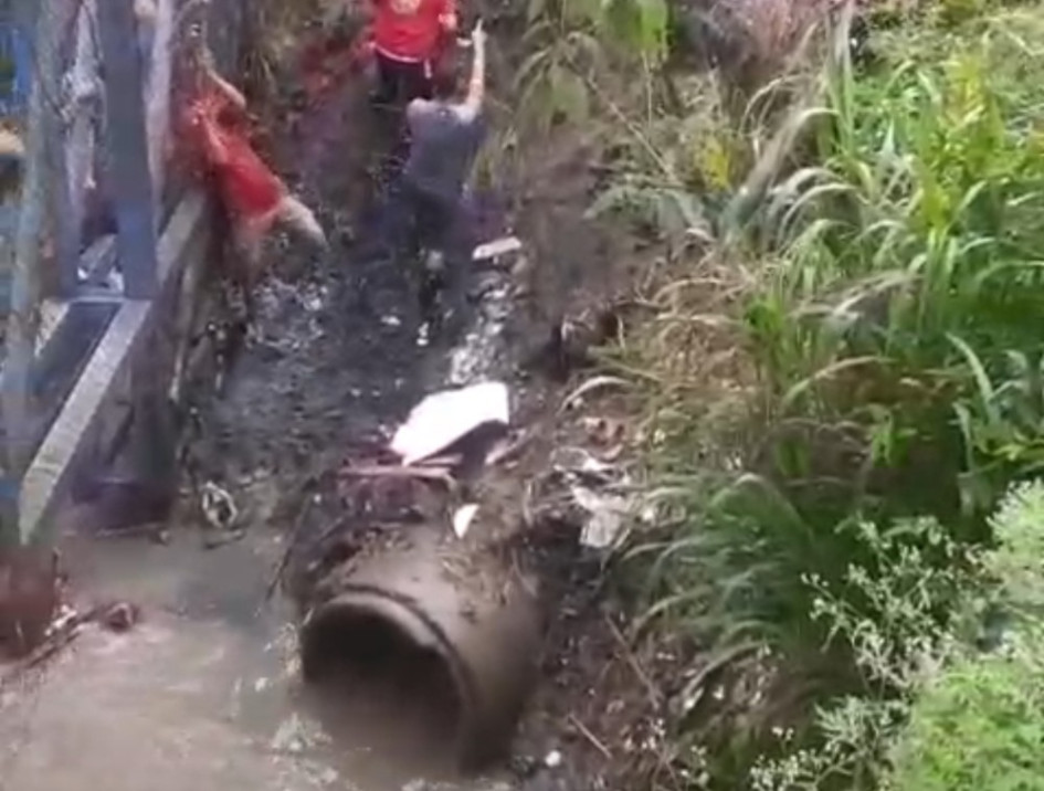 Niño de 2 años cayó en caño en Caimalito, corregimiento de Pereira. Fue trasladado al hospital de La Virginia 