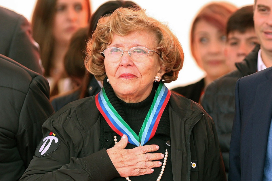 Los expresidentes colombianos Álvaro Uribe (2002-2010) e Iván Duque (2018-2022) elogiaron este lunes el "ejemplo de vida" de la ex primera dama Nydia Quintero