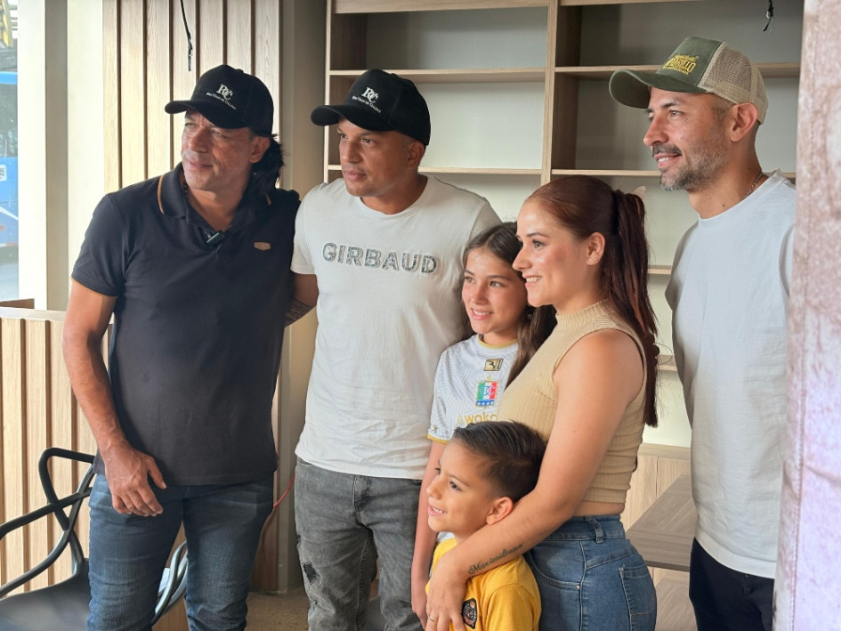 Juan Carlos Henao, Diego Arango y Elkin Soto compartieron con hinchas del Once Caldas en una tarde de fotos y autógrafos.