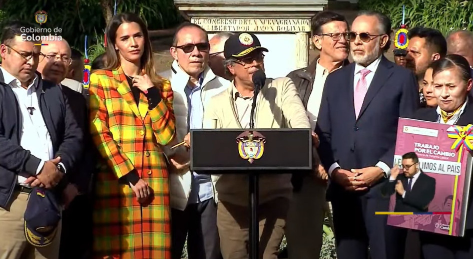 El presidente de la República, Gustavo Petro, firmó en la Quinta de Bolívar, en Bogotá, la ley de la reforma laboral.