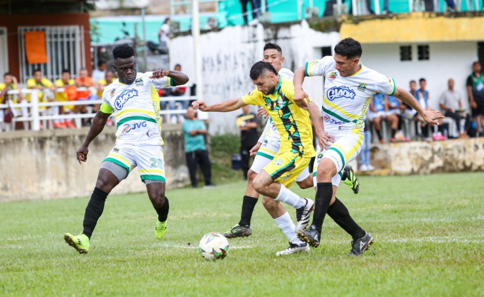 Casitas FC Marmato fue el primer equipo del municipio en jugar como local un partido por la categoría.