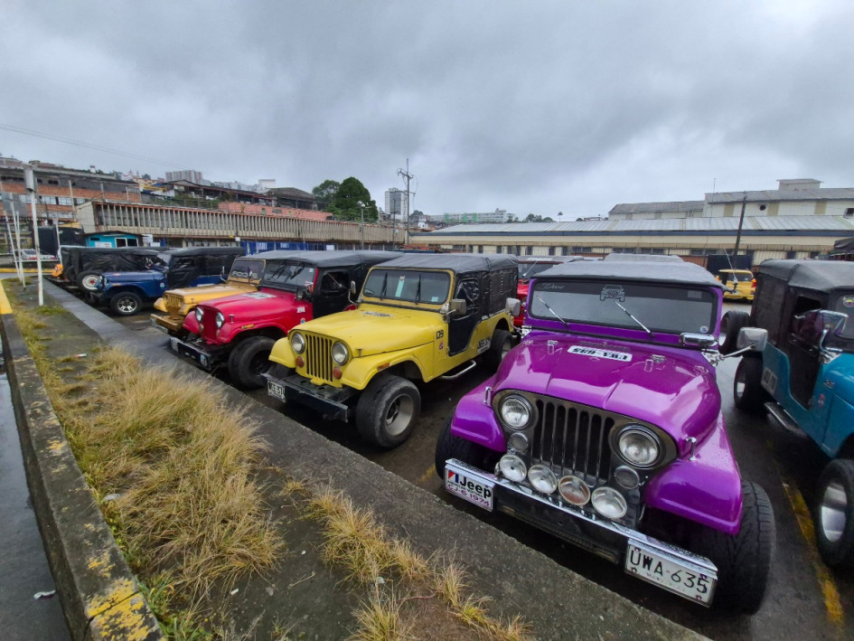 Uso de drogas e inseguridad son las causas de la soledad en las tardes en el Despacho Mixto de la Galería de Manizales, según conductores. Proponen mudarse.