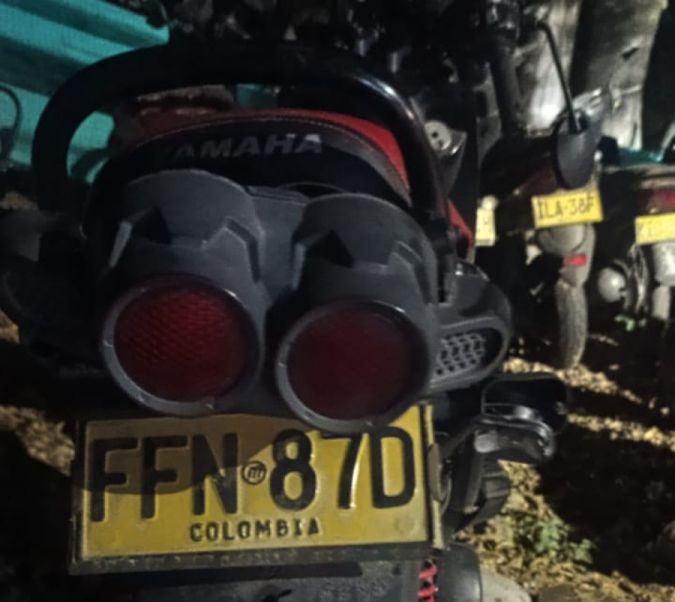 La moto en la que viajaba