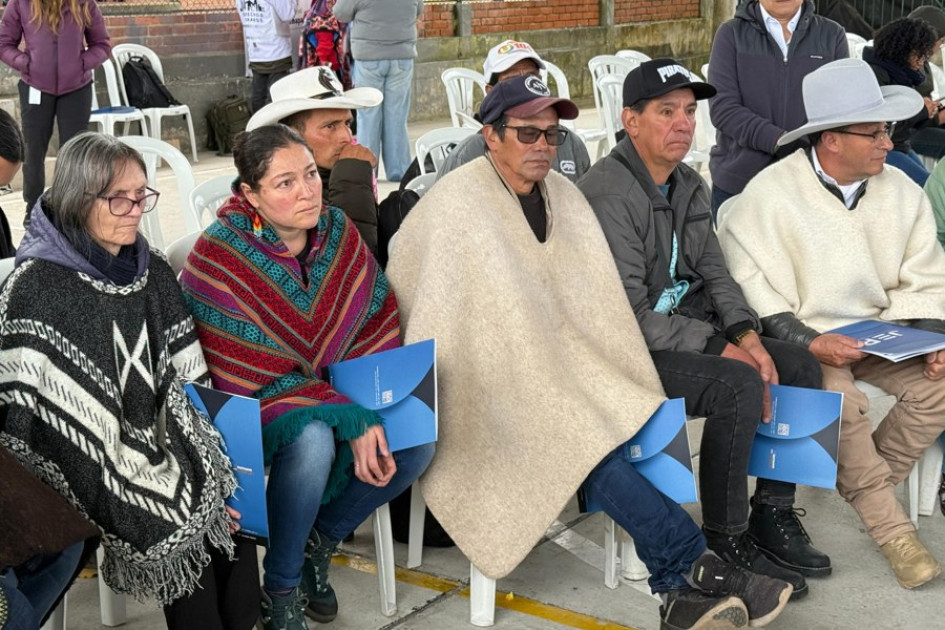 Víctimas del conflicto colombiano dialogan con la Jurisdicción Especial para la Paz (JEP)