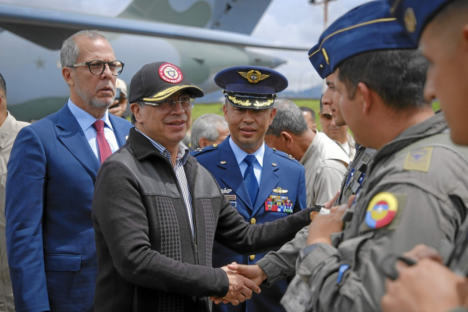 Foto | EFE | LA PATRIA  Gustavo Petro inauguró ayer la Feria Internacional Aeronáutica y Espacial F-AIR 2025, en Rionegro.