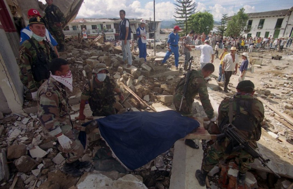 El Frente 47 de las Farc fue el responsable, hace 25 años, de asesinar a 14 policías y 3 civiles en la toma guerrillera de Arboleda, corregimiento de Pensilvania. LA PATRIA revela los detalles del cubrimiento de esta tragedia que aún enluta a Caldas.