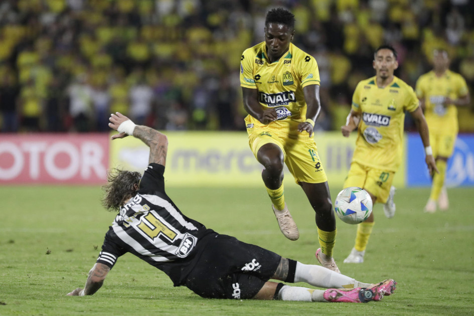 Atlético Mineiro gana 1-0 la serie, que este jueves define en casa ante Atlético Bucaramanga.