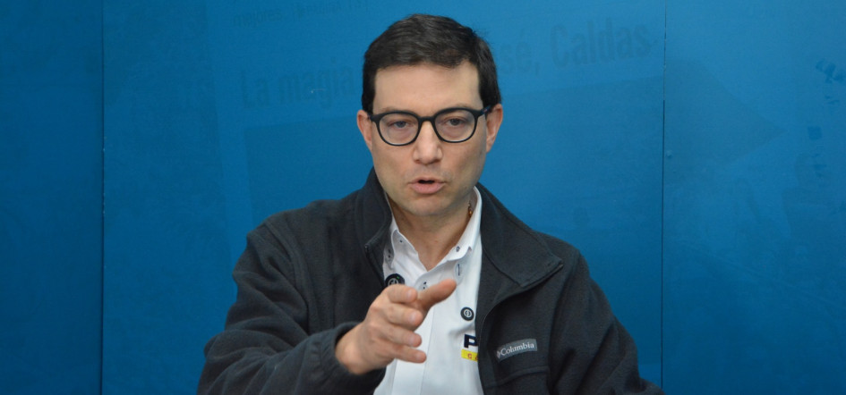 En su programa plantea cárceles de máxima seguridad y telemedicina como pilares de su programa.