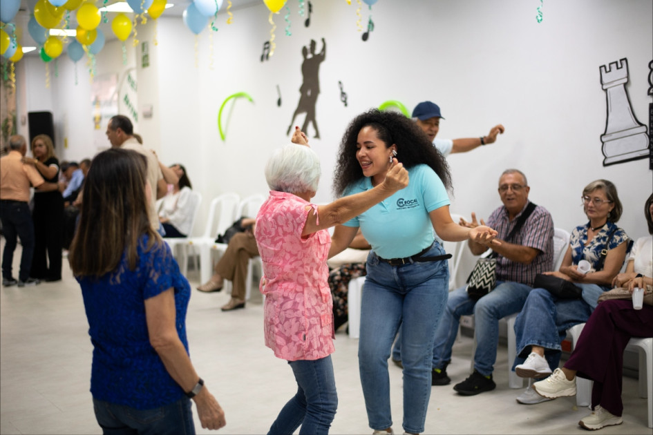 Reinvertir en beneficios, el bucle solidario. Tres asociados cuentan qué han alcanzado con ayuda de Ceocal, que ofrece créditos, bajos intereses y recreación. Este sábado (5 de julio) es el Día Internacional de las Cooperativas.