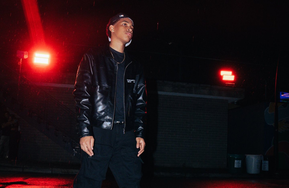 Foto | Cortesía | LA PATRIA   DFZM es un cantante colombiano que además hizo parte de +57, una canción urbana conocida por ser una colaboración con varios músicos famosos. 