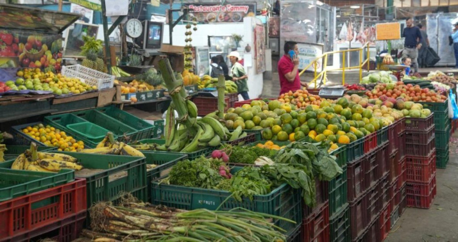 la libra de arroz se vende a $2.100 y el bulto se encuentra entre $50.000 y $51.000,