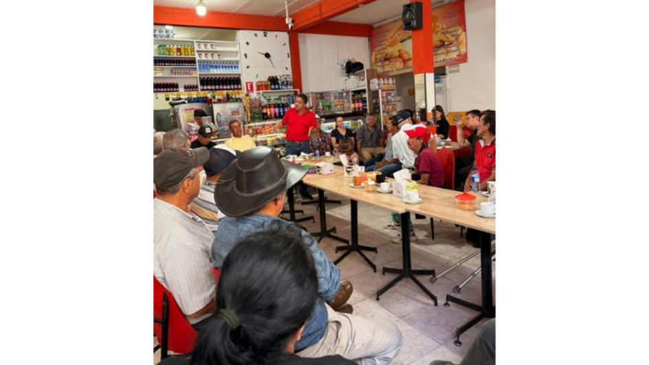 El exdiputado liberal Óscar Alonso Vargas estuvo en el Oriente de Caldas buscando votos para la que será su candidatura a la Cámara de Representantes.