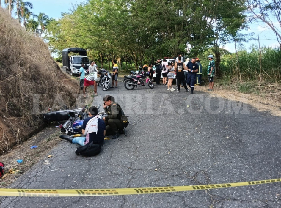 En el choque registrado en La Margarita, tres personas resultaron lesionadas, una de consideración.