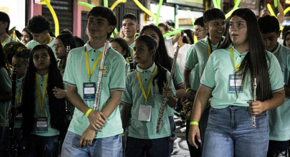 Los estudiantes de las bandas estudiantiles participaron llegaron el viernes (18 de julio) al municipio.