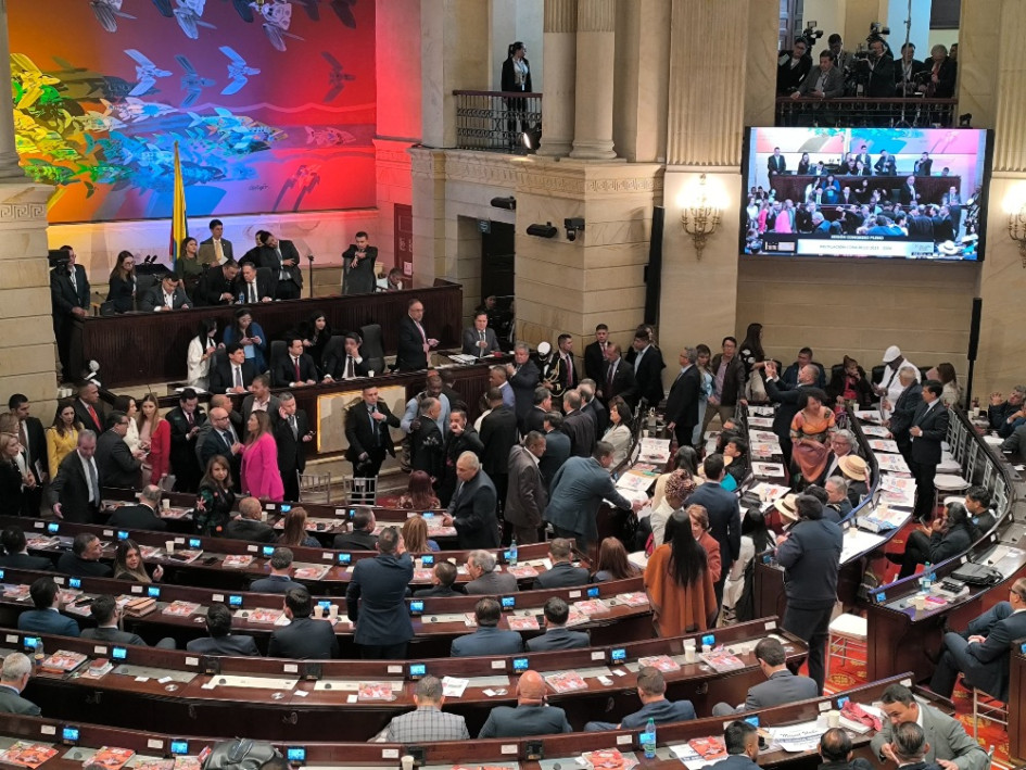 La Cámara de Representantes escoge su mesa directiva para la legislatura 2025 - 2026.
