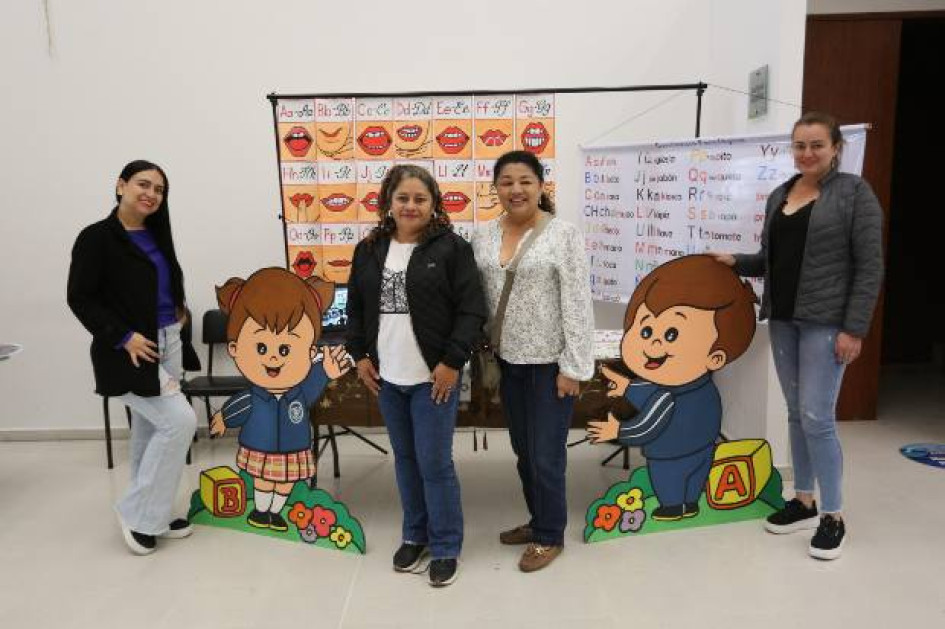 Fotos I Luis Fernando Trejos I LA PATRIA  Las docentes del colegio rural José Antonio Galán, de Manizales, Viviana Valencia, Carmenza Cañaveral, Luz Amparo Castro y Astrid Yulieth Quintero asistieron al tercer Foro en Primera Infancia ‘Herramientas Tecnológicas y Aulas Diversificadas en la Primera Infancia.