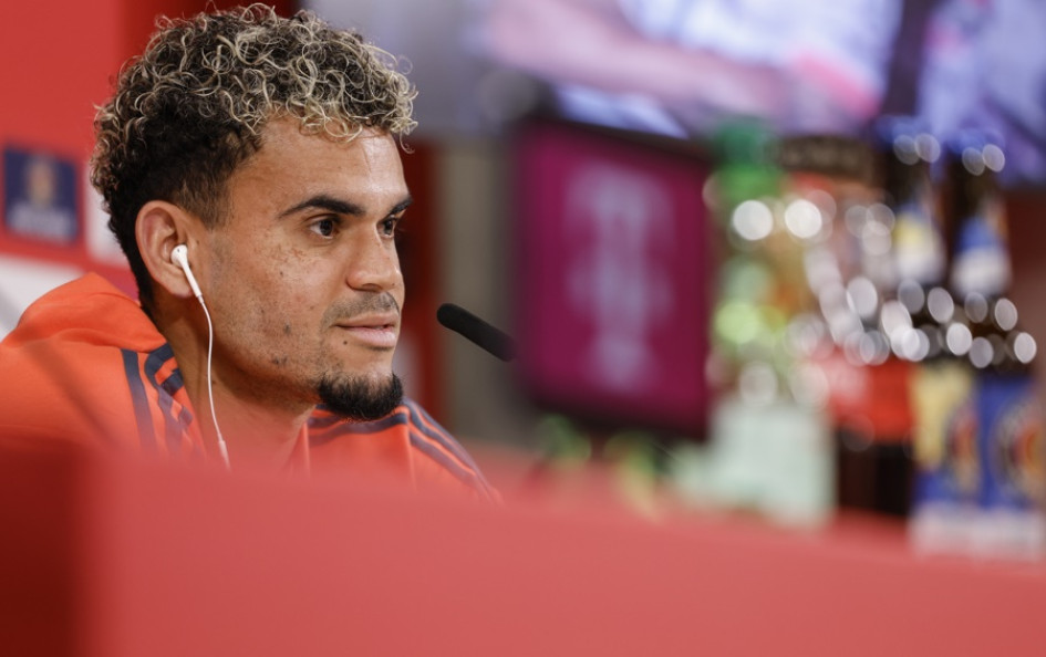 Luis Díaz en su primera rueda de prensa con el Bayern Múnich.