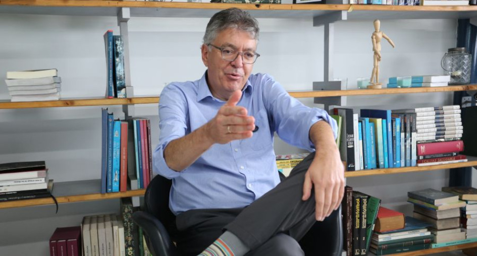 Mauricio Cárdenas, precandidato presidencial, durante su visita a las instalaciones de LA PATRIA.