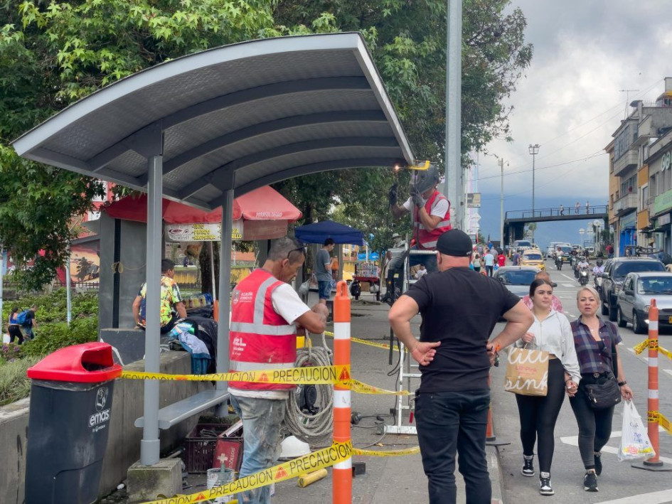 Paradero del parque Ernesto Gutiérrez, en Manizales, reparado.