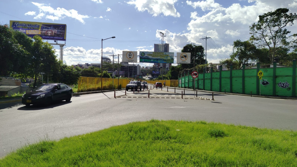 Las labores de intervención incluyeron repaso de soldadura en toda la estructura, mantenimiento a los estribos, cambio de dos elementos estructurales y pintura para el mismo.