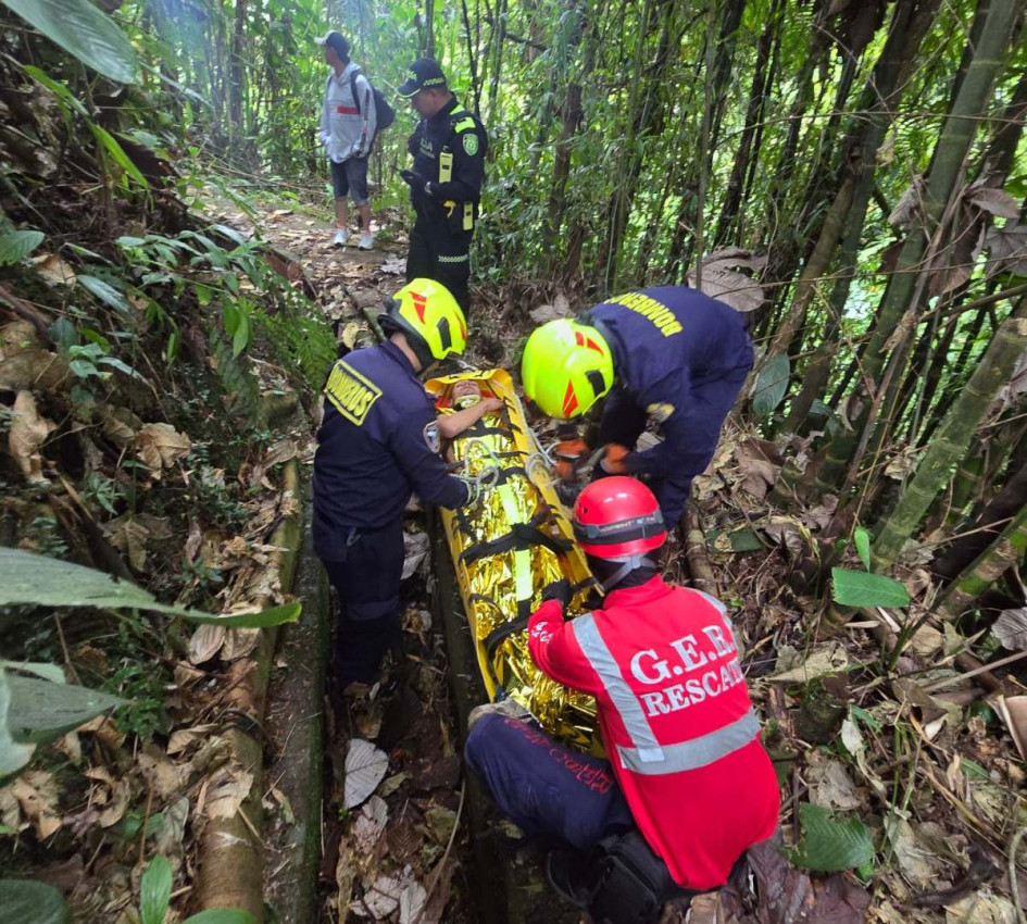GER y Bomberos, con apoyo de Policía, estuvieron en el rescate.