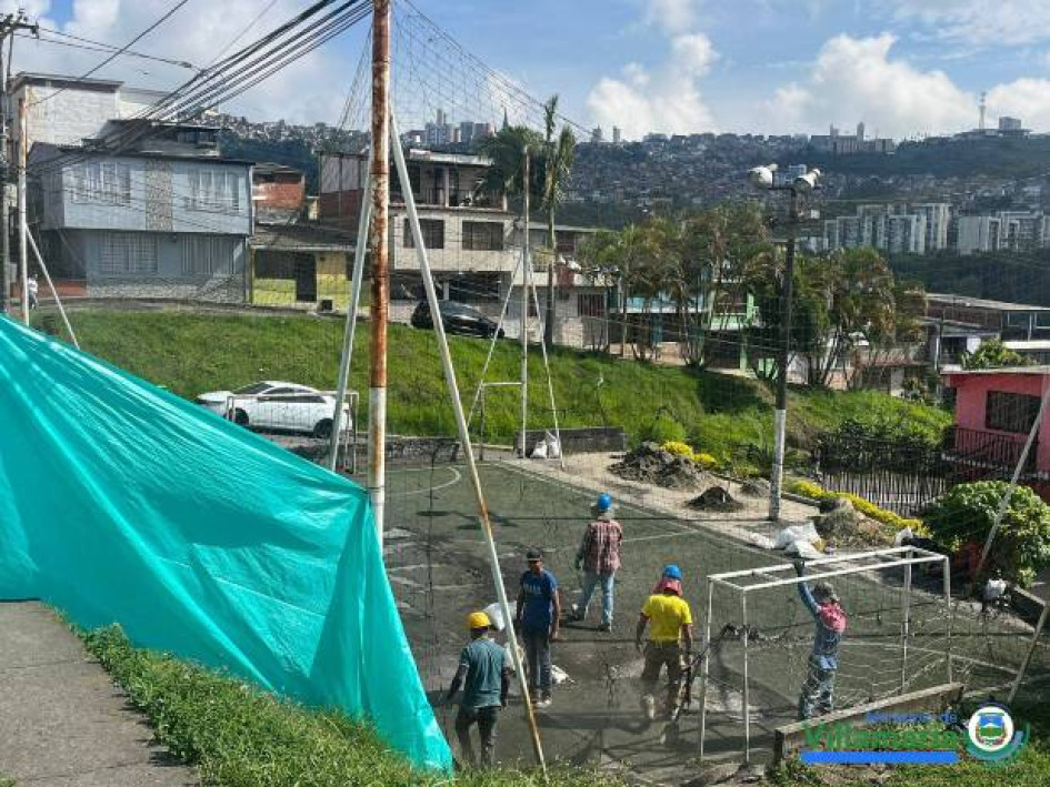 Fotos I Facebook alcaldías I LA PATRIA  En noticias del Área Metropolitana Centro-sur de Caldas se incluyen reparación de una cancha de deportiva, impulsan campaña contra disposición adecuada de basuras y apoyo para mujeres cafeteras, entre otras informaciones.