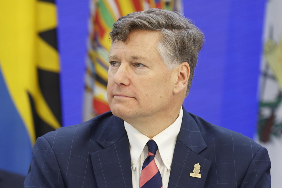 Fotografía de archivo fechada el 26 de junio de 2025 del subsecretario de Estado de Estados Unidos, Christopher Landau, participando en la primera sesión plenaria de la 55ª Asamblea General de la OEA, en Saint John’s (Antigua y Barbuda).