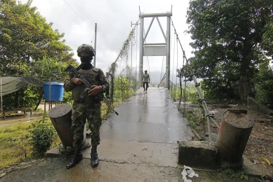 Un soldado patrulla en el Catatumbo, en la frontera de Colombia y Venezuela. 