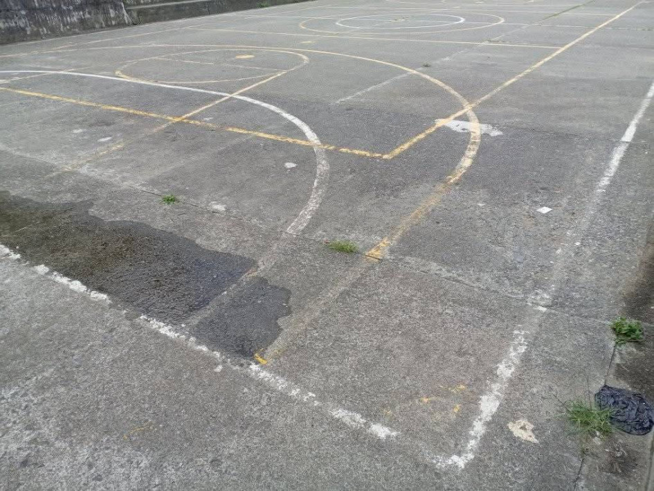 Así está la cancha del barrio Panorama.