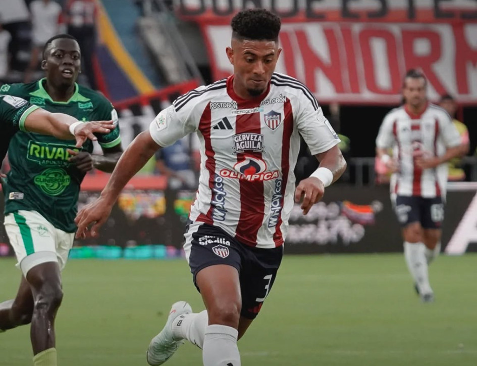 Junior venció 2-1 al Bucaramanga y es el líder invicto de la Liga.