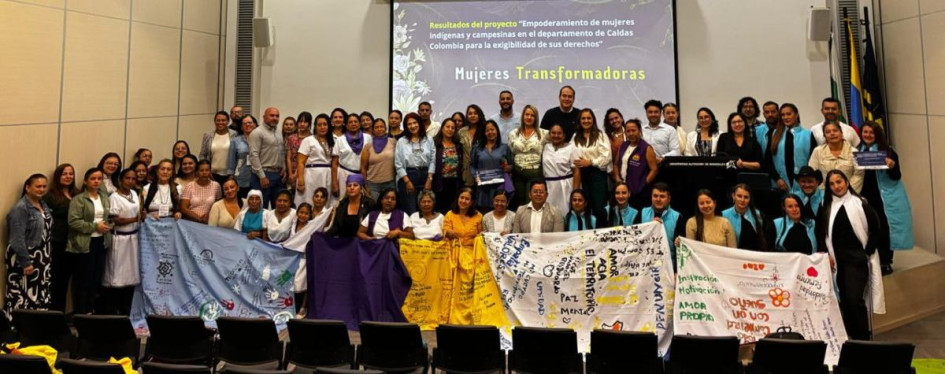 Grupo de mujeres indígenas y campesinas de Riosucio y Samaná (Caldas) trabajan en cierre de brechas económicas y rutas de atención de violencias basadas en género. 