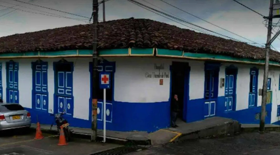 Obras por impuestos impulsarán nuevo hospital en Salento, confirma el alcalde Santiago Ángel Morales.