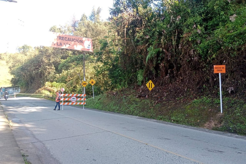 La Gobernación de Caldas rehabilita 320 metros en la vía que lleva de Manizales al Norte de Caldas. Vea los horarios del pare y siga y planee su viaje con antelación.