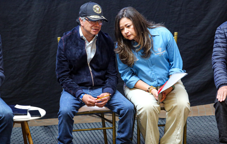 ¿Cómo acabar con el historial de incumplimientos de Aerocafé? ¿Cómo avanzan los tres megaproyectos férreos que tocan a Caldas? ¿Timonazo en las vías del Eje Cafetero? Entrevista con la ministra de Transporte, María Fernanda Rojas.