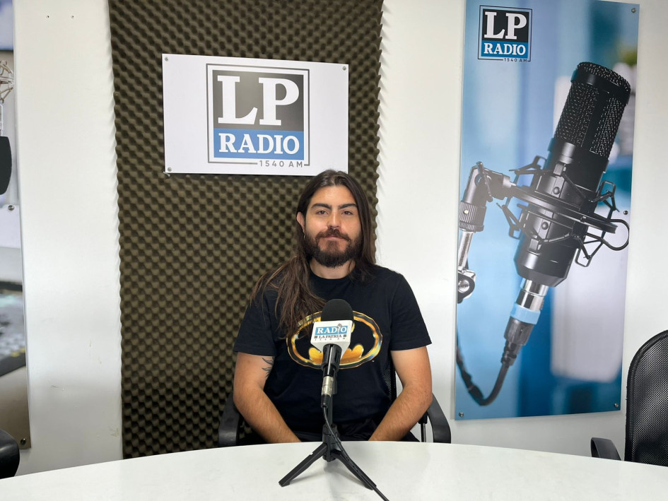  Andrés Felipe Rivera Motato, vocalista de la banda Human Scale de Manizales. 